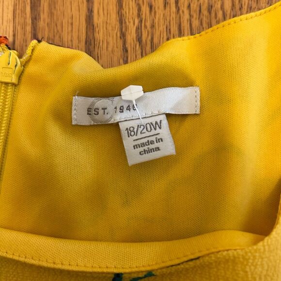 NWOT C.1946 Cato Yellow and Colorful Floral Flouncy Sleeve Knee Smock Dress - Picture 10 of 14